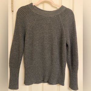 Universal Thread Women’s Charcoal Gray Crewneck Pullover Sweater Size Medium
